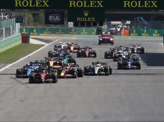 Titel-Bild zur News: Carlos Sainz, Max Verstappen, Fernando Alonso, Lewis Hamilton