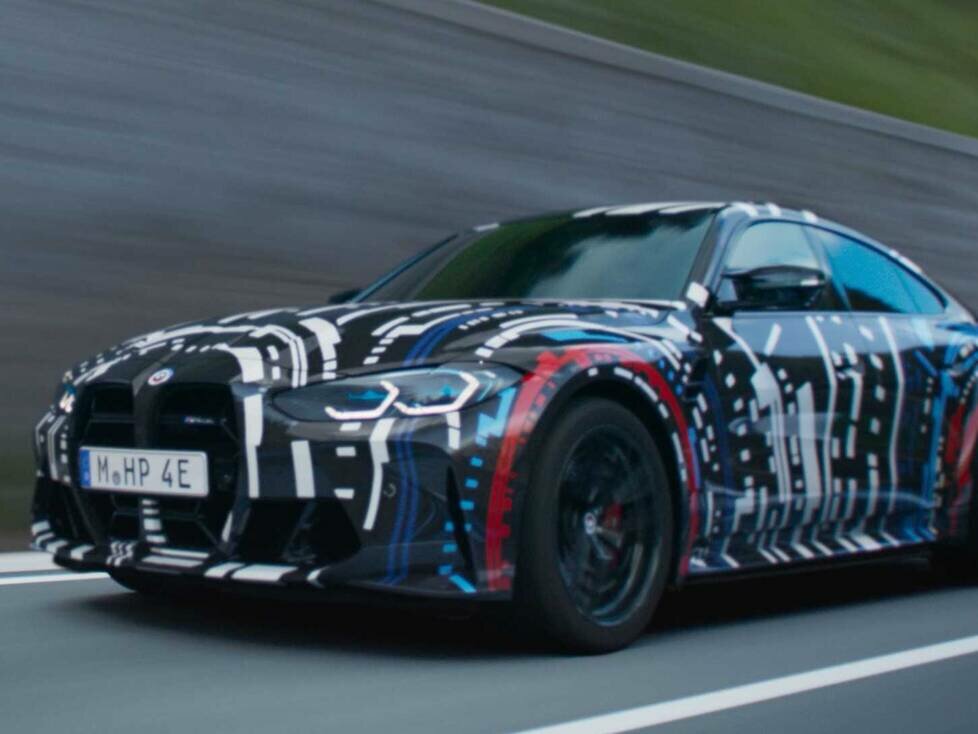 BMW-Versuchsfahrzeug auf Basis des i4 mit vier Elektromotoren