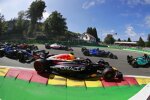 Max Verstappen (Red Bull), Nicholas Latifi (Williams) und Charles Leclerc (Ferrari) 