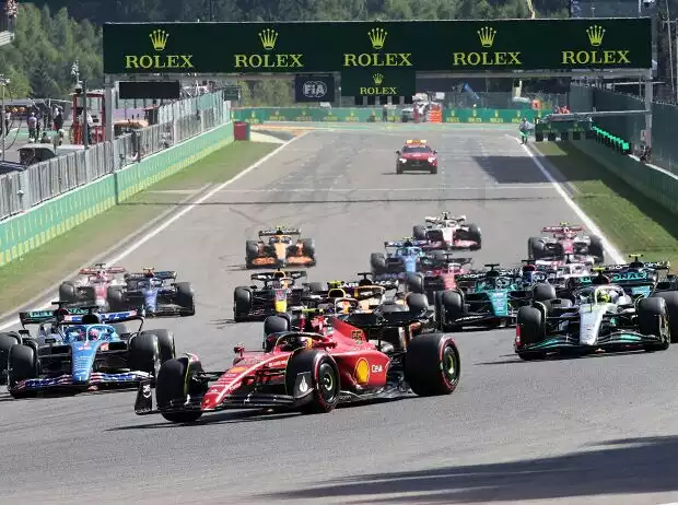 Startphase beim Grand Prix von Belgien der Formel 1 2022 in Spa Titel-Bild zur News: Startphase beim Grand Prix von Belgien der Formel 1 2022 in Spa