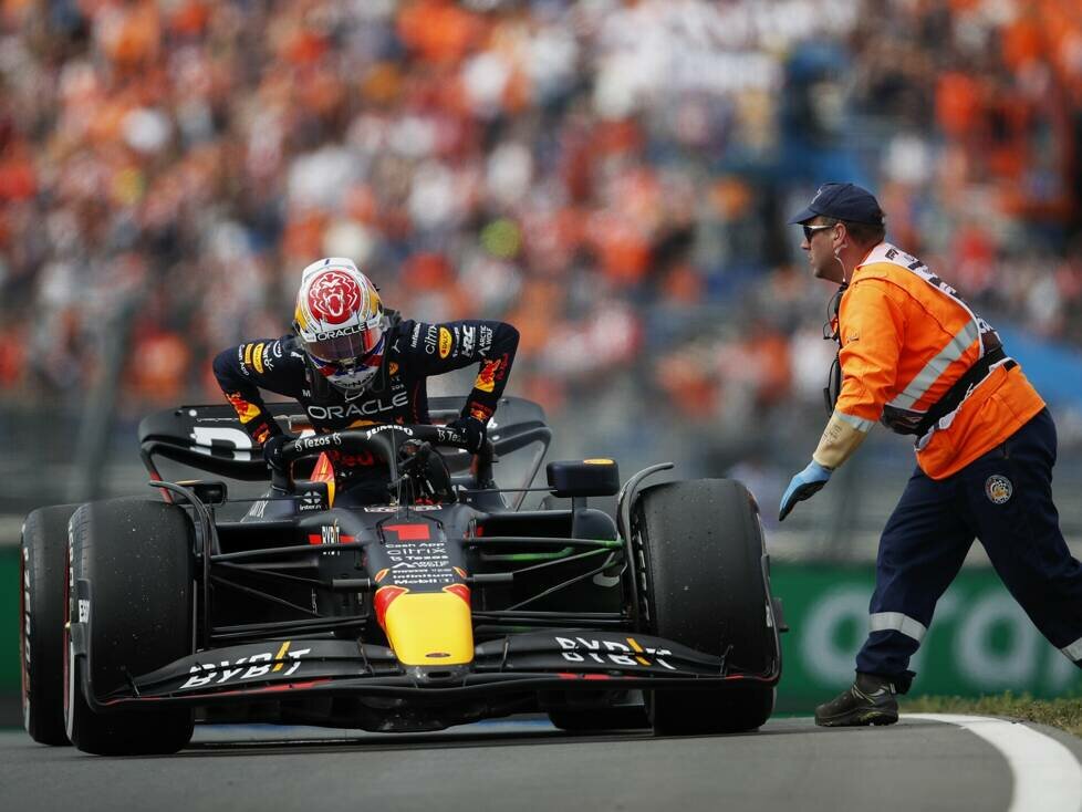 Max Verstappen nach seinem technischen Defekt im ersten Training in Zandvoort 2022