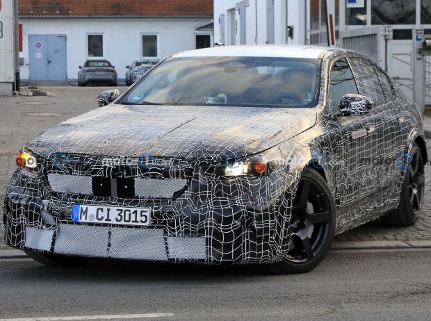 Titel-Bild zur News: BMW 5er (2024)