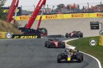 Max Verstappen (Red Bull), Charles Leclerc (Ferrari) und Carlos Sainz (Ferrari) 