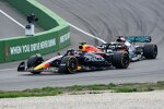 Max Verstappen (Red Bull) und George Russell (Mercedes) 