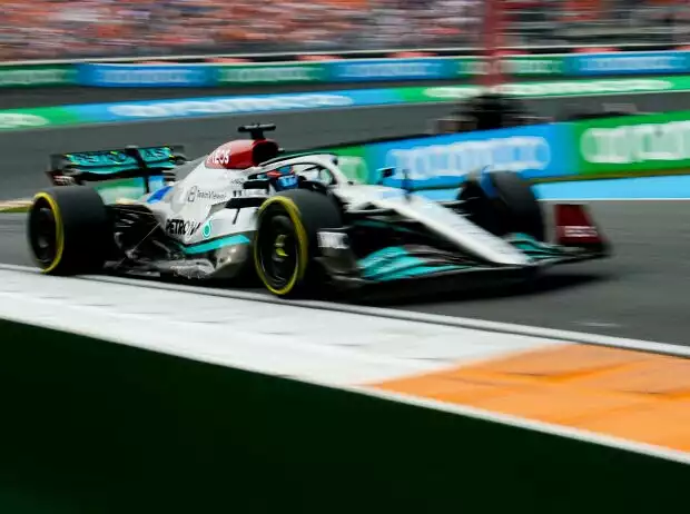 George Russell im Mercedes W13 beim Formel-1-Rennen in Zandvoort Titel-Bild zur News: George Russell im Mercedes W13 beim Formel-1-Rennen in Zandvoort