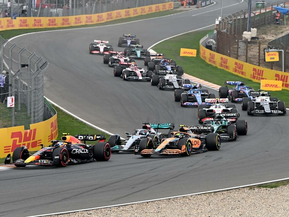 Die Startphase beim Niederlande-Grand-Prix 2022 in Zandvoort