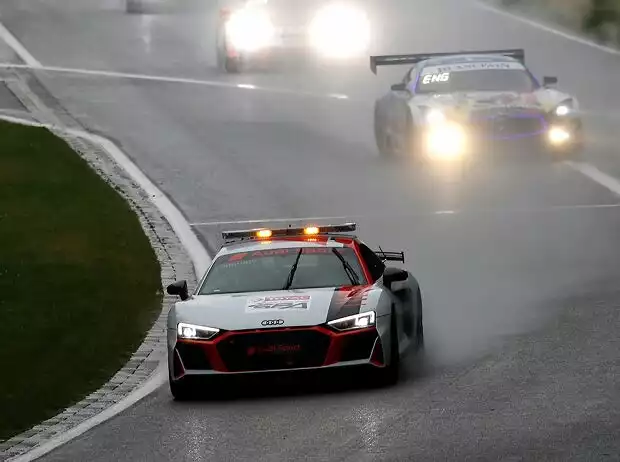 Das GTWC-Safety-Car (Archivbild von den 24h Spa 2019) hatte bei seinem jüngsten Auftritt einen Unfall Titel-Bild zur News: Das GTWC-Safety-Car (Archivbild von den 24h Spa 2019) hatte bei seinem jüngsten Auftritt einen Unfall