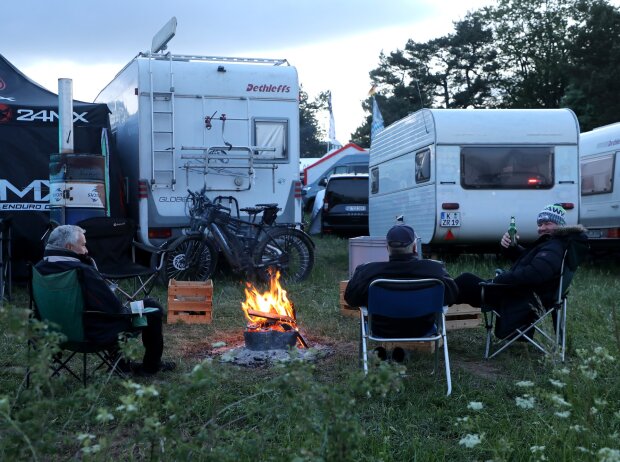 Die Atmosphäre soll an das 24-Stunden-Rennen auf dem Nürburgring erinnern Die Atmosphäre soll an das 24-Stunden-Rennen auf dem Nürburgring erinnern