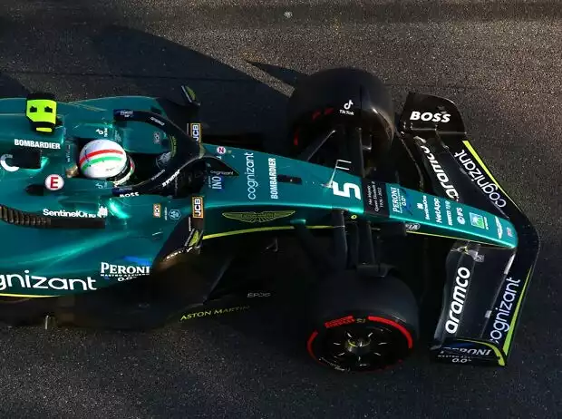 Sebastian Vettel im Aston Martin AMR22 beim Training in Monza 2022 Titel-Bild zur News: Sebastian Vettel im Aston Martin AMR22 beim Training in Monza 2022
