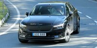 Polestar 2 facelift spy photo