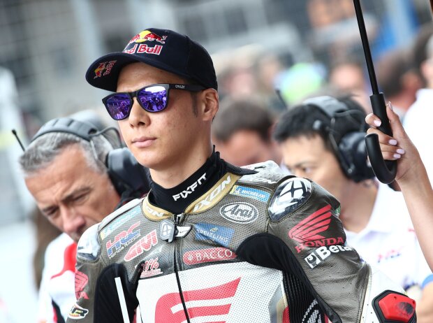 Takaaki Nakagami Takaaki Nakagami