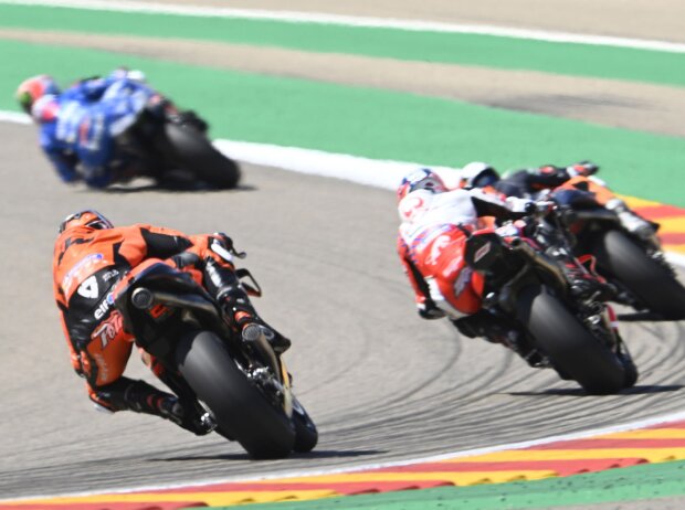Titel-Bild zur News: MotoGP-Action im Motorland Aragon