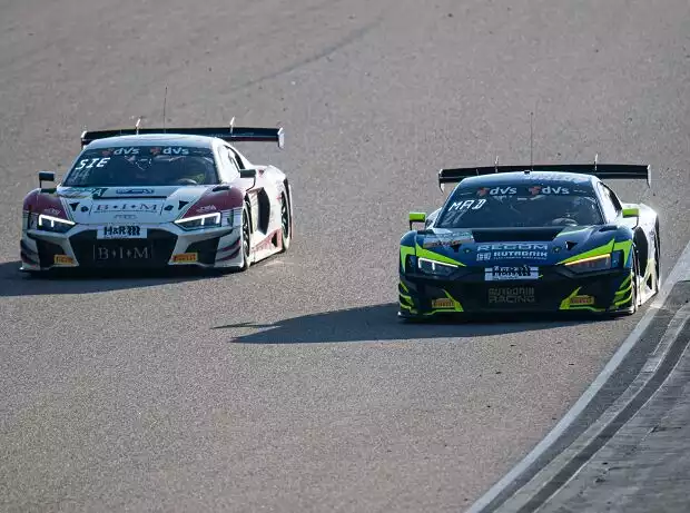 Titel-Bild zur News: Die Audi R8 LMS GT3 Evo II waren im zweiten Rennen am Sachsenring besonders stark von Reifenschäden betroffen