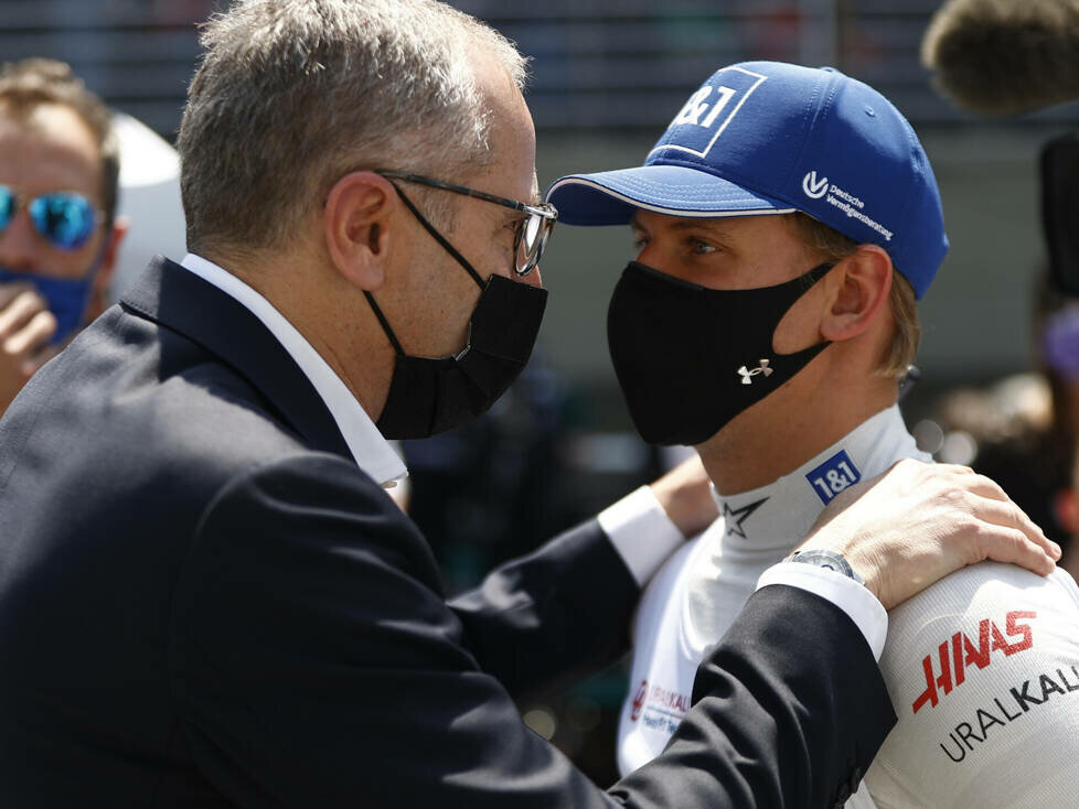 Stefano Domenicali, Mick Schumacher