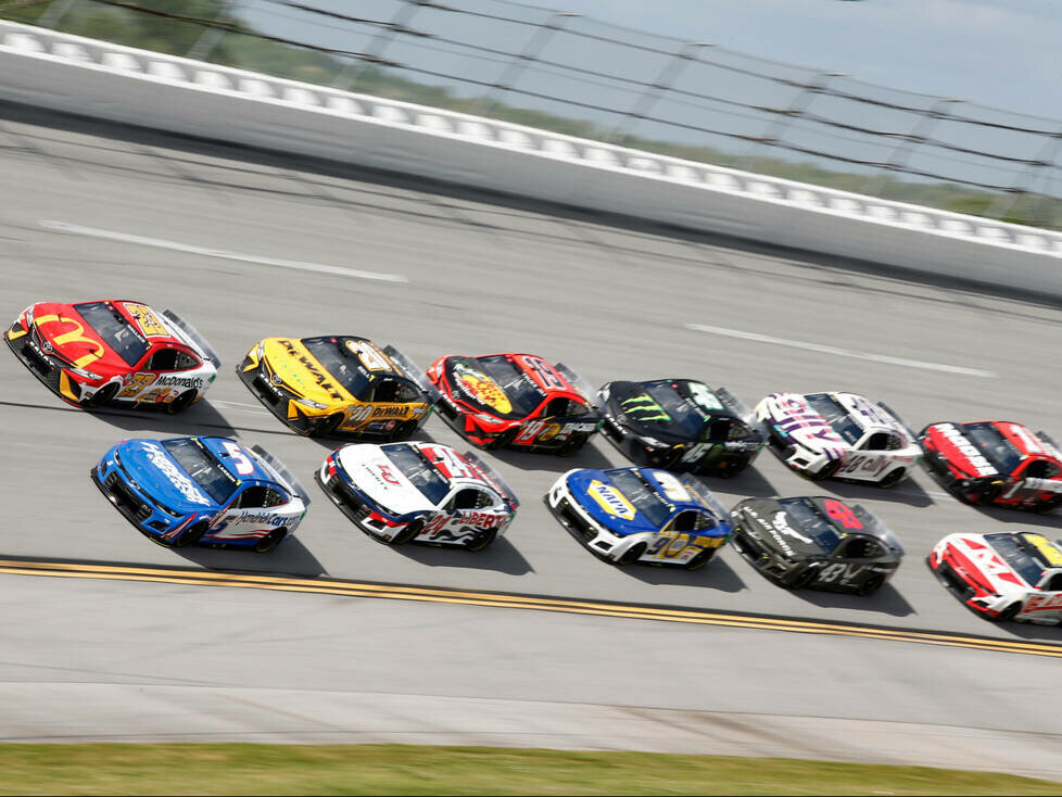 NASCAR-Action auf dem Talladega Superspeedway