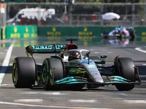 George Russell (Mercedes W13) beim Formel-1-Rennen in Baku Titel-Bild zur News: George Russell (Mercedes W13) beim Formel-1-Rennen in Baku