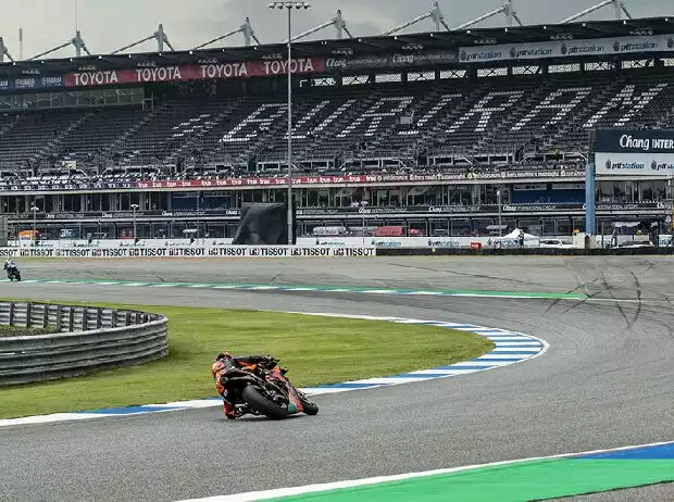 MotoGP-Action auf dem Buriram International Circuit in Thailand Titel-Bild zur News: MotoGP-Action auf dem Buriram International Circuit in Thailand