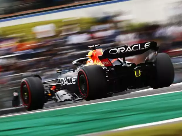 Max Verstappen (Red Bull RB18) im Training zum Formel-1-Rennen in Suzuka 2022 Titel-Bild zur News: Max Verstappen (Red Bull RB18) im Training zum Formel-1-Rennen in Suzuka 2022