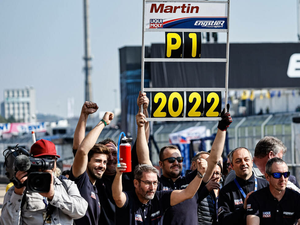 Meisterjubel: Liqui Moly Team Engstler
