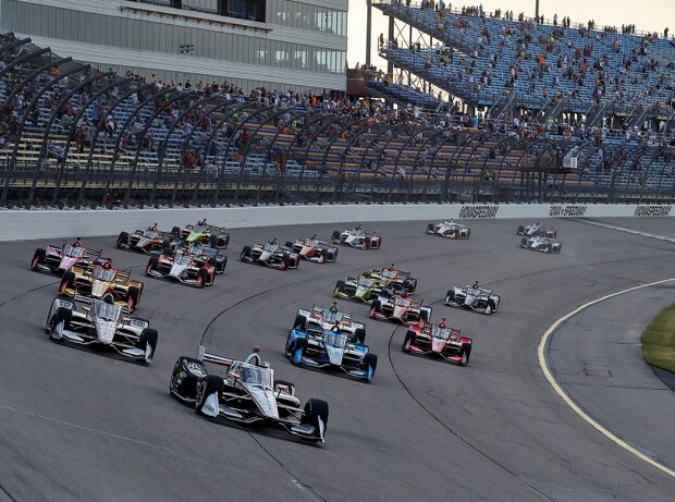 Start zum IndyCar-Rennen auf dem Iowa Speedway in Newton 2020