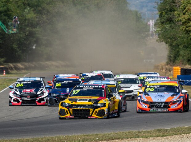 Start eines Rennens des WTCR Start eines Rennens des WTCR
