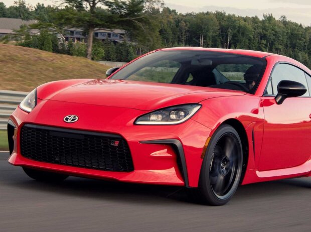 Toyota GR86 (2022) Toyota GR86 (2022)