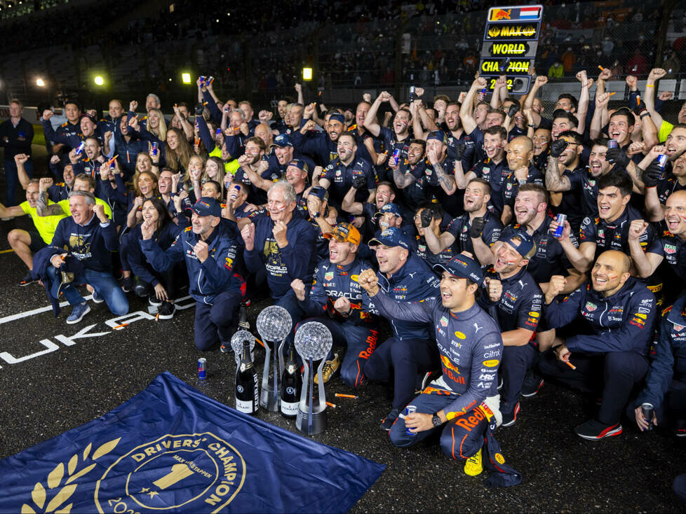 Adrian Newey, Helmut Marko, Max Verstappen, Christian Horner, Sergio Perez