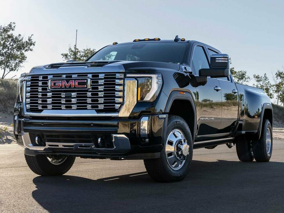 GMC Sierra 3500 HD Denali Ultimate (2024)