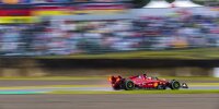 Bild zum Inhalt: Hat sich Ferrari im F1-Entwicklungsrennen 2022 verlaufen?