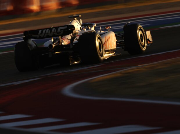 Titel-Bild zur News: Kevin Magnussen (Haas VF-22) im Training zum Formel-1-Rennen in Austin 2022