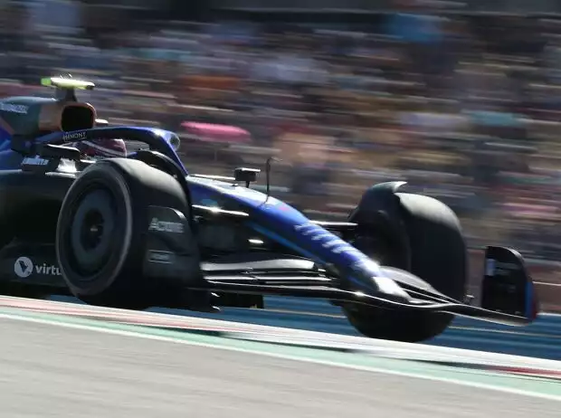 Logan Sargeant bei seinem Formel-1-Freitagseinsatz in Austin 2022 Titel-Bild zur News: Logan Sargeant bei seinem Formel-1-Freitagseinsatz in Austin 2022