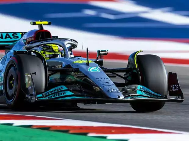Lewis Hamilton im Mercedes W13 beim Formel-1-Qualifying in Austin 2022 Titel-Bild zur News: Lewis Hamilton im Mercedes W13 beim Formel-1-Qualifying in Austin 2022