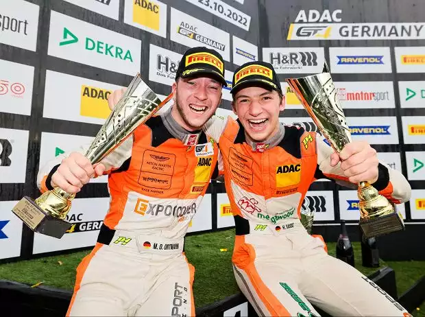 Hugo Sasse und Mike David Ortmann sind die neuen Meister der ADAC GT4 Germany Titel-Bild zur News: Hugo Sasse und Mike David Ortmann sind die neuen Meister der ADAC GT4 Germany