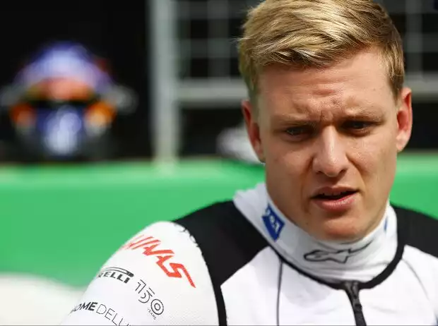 Mick Schumacher (Haas) vor dem Formel-1-Rennen in Austin 2022 Titel-Bild zur News: Mick Schumacher (Haas) vor dem Formel-1-Rennen in Austin 2022