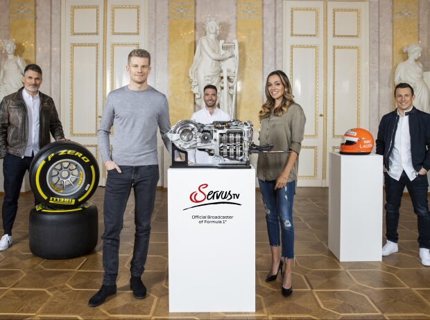 Titel-Bild zur News: Das Formel-1-Team von ServusTV: Andreas Gröbl, Nico Hülkenberg, Philipp Eng, Andrea Schlager und Christian Klien