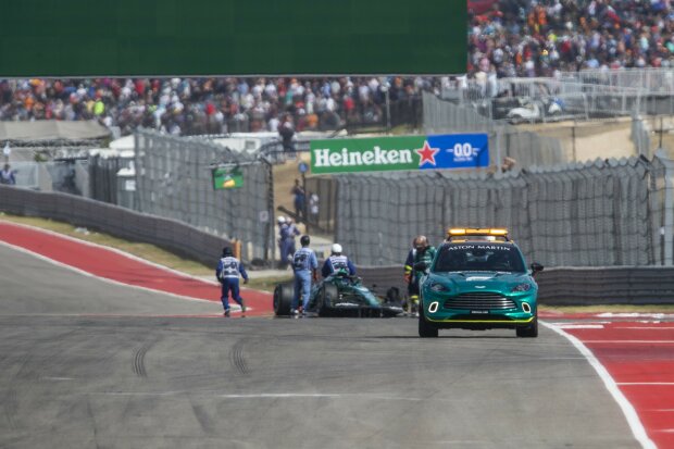 Fernando Alonso Lance Stroll Alpine Alpine F1Aston Martin Aston Martin F1 ~Fernando Alonso (Alpine) und Lance Stroll (Aston Martin) ~ 