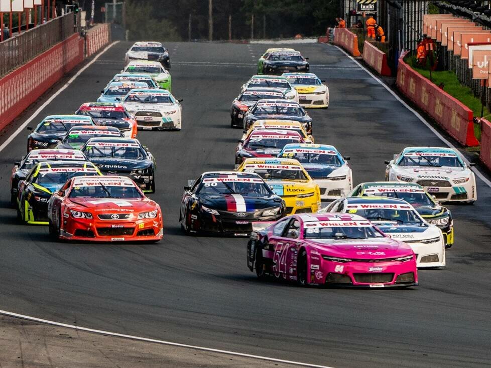 Start der EuroNASCAR im Jahr 2022 in Zolder