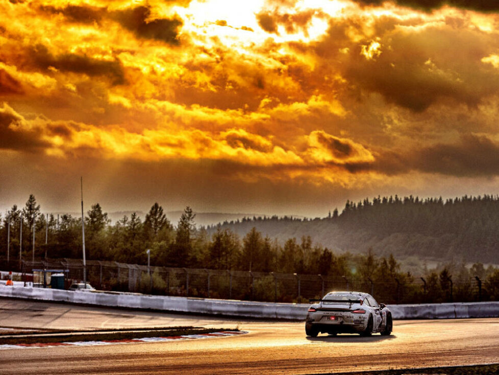 NLS-Action auf der Nürburgring-Nordschleife