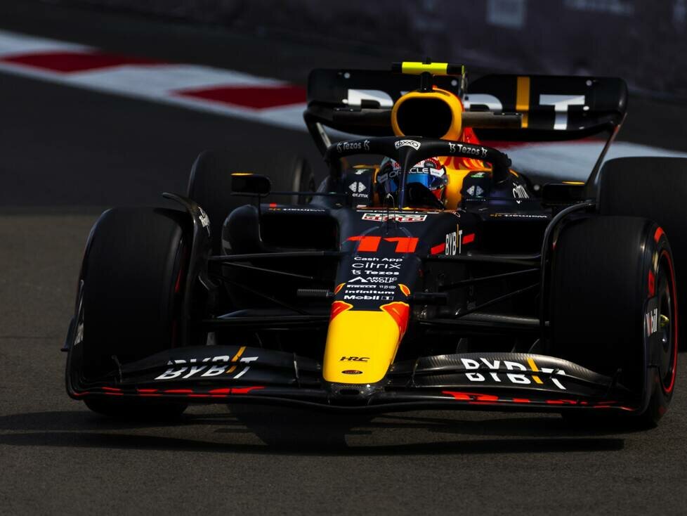 Sergio Perez im Red Bull RB18 beim Formel-1-Rennen in Mexiko 2022