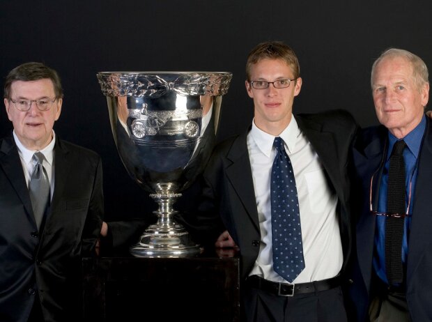 Champar-Car-Champion 2004: Sebastien Bourdais mit Carl Haas und Paul Newman Champar-Car-Champion 2004: Sebastien Bourdais mit Carl Haas und Paul Newman