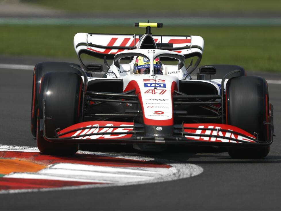 Mick Schumacher im Haas VF-22 im Qualifying zum Mexiko-Rennen der Formel 1 2022
