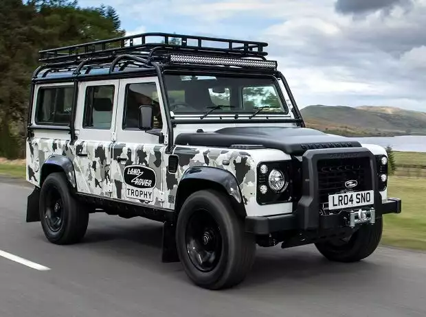 Land Rover Classic Defender Works V8 Trophy II Titel-Bild zur News: Land Rover Classic Defender Works V8 Trophy II