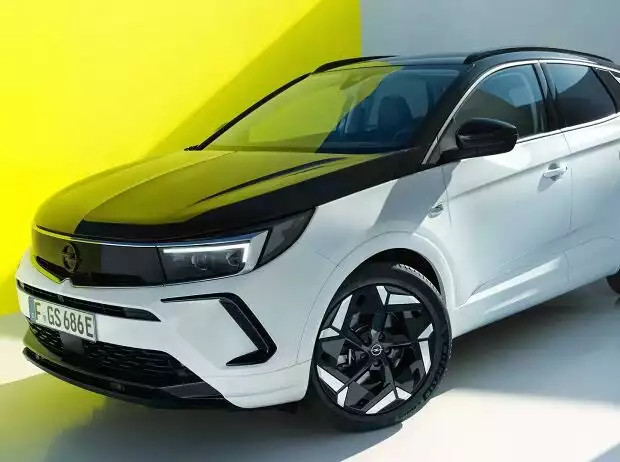 Opel Grandland GSe (2022) Titel-Bild zur News: Opel Grandland GSe (2022)