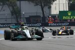 Lewis Hamilton (Mercedes) und Sergio Perez (Red Bull) 