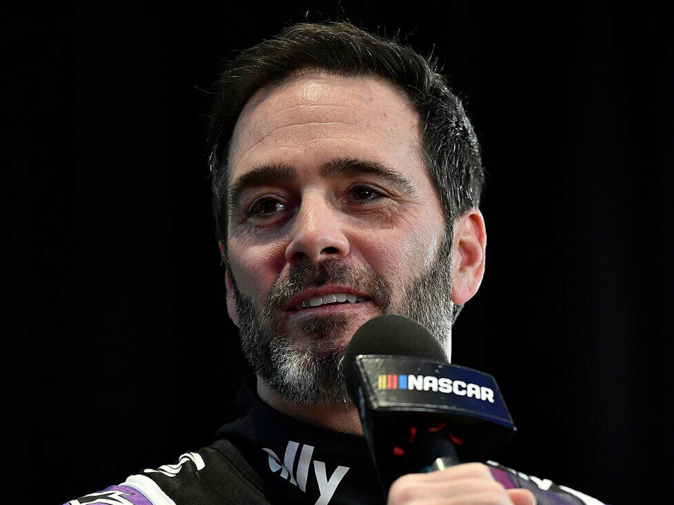 Jimmie Johnson, Maro Engel
