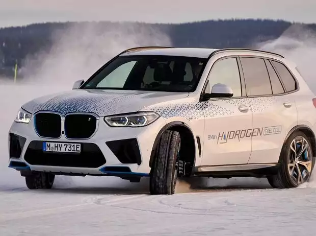 BMW iX5 - Testfahrt in der Arktis Titel-Bild zur News: BMW iX5 - Testfahrt in der Arktis