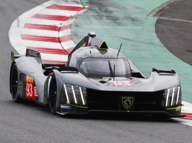 Der Peugeot 9X8 von Paul di Resta, Mikkel Jensen und Jean-Eric Vergne bei den 6h Fuji 2022 Der Peugeot 9X8 von Paul di Resta, Mikkel Jensen und Jean-Eric Vergne bei den 6h Fuji 2022