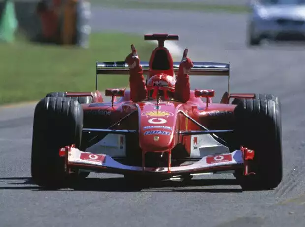 Michael Schumacher (Ferrari) siegt beim Formel-1-Rennen in Monza 2003 Titel-Bild zur News: Michael Schumacher (Ferrari) siegt beim Formel-1-Rennen in Monza 2003
