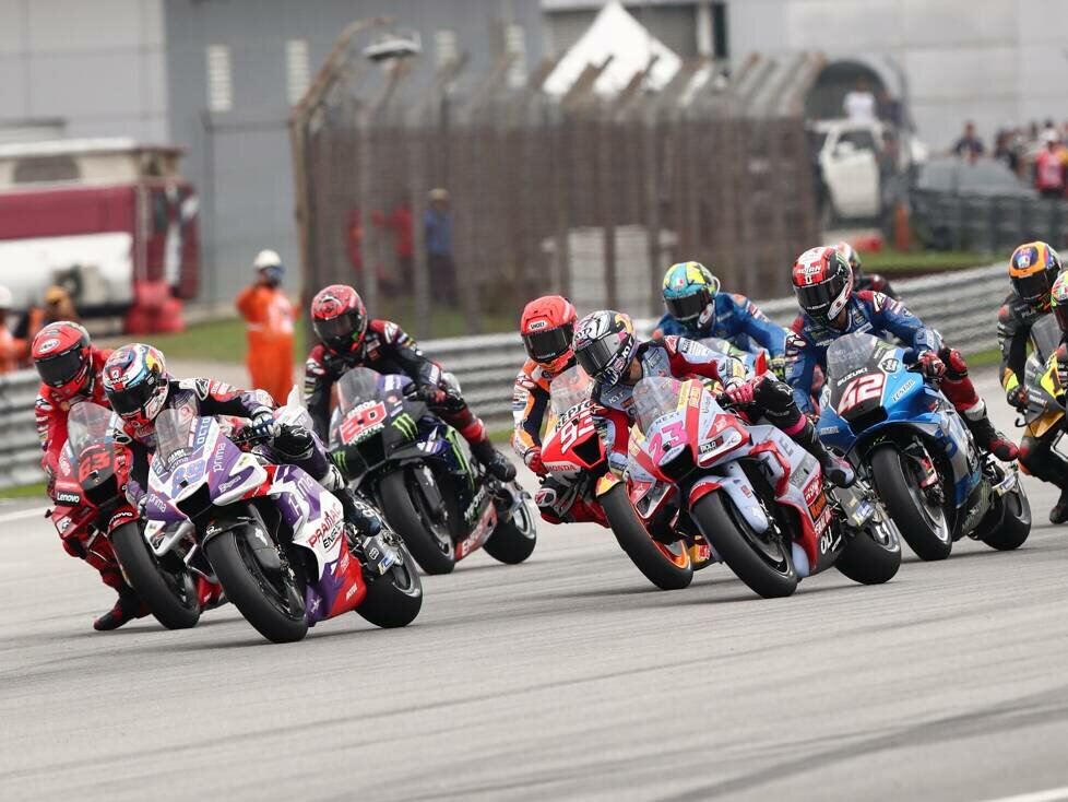 MotoGP Start in Sepang