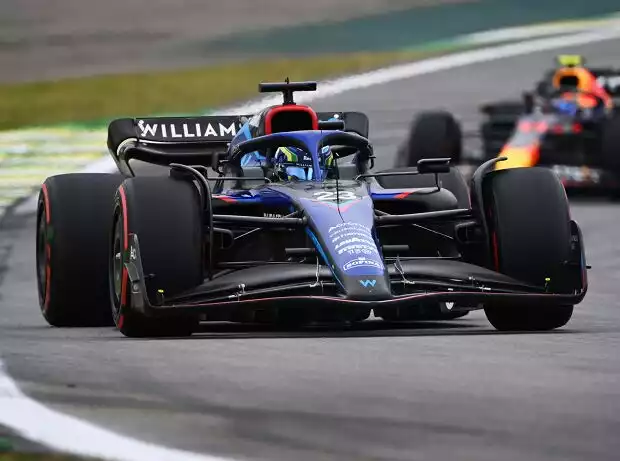 Alexander Albon, Sergio Perez Titel-Bild zur News: Alexander Albon, Sergio Perez